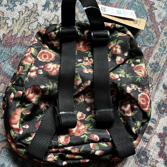 BNWT mini VANS backpack - Picture 2 of 2